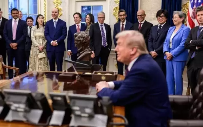 “白宫密会AI巨头，要这样赢中国”
