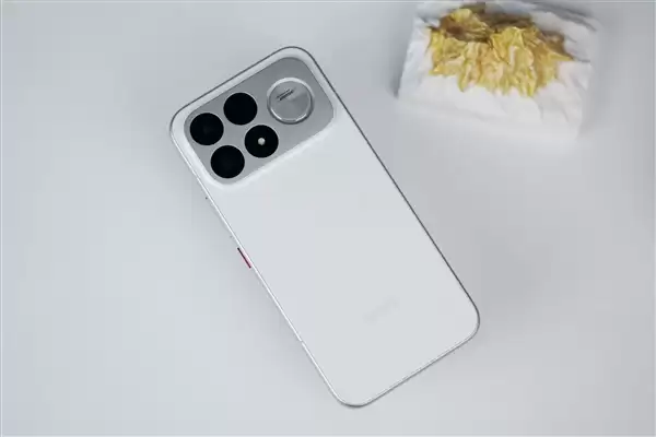 185Hz高刷游戏利器!REDMI K100 Pro Max图赏
