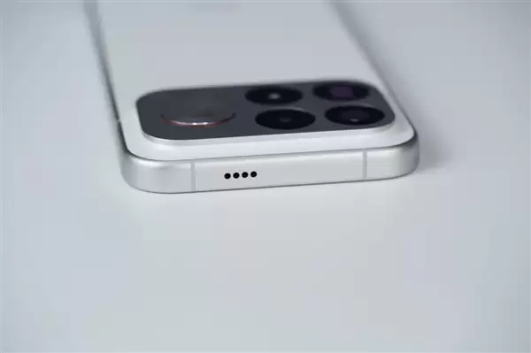 185Hz高刷游戏利器!REDMI K100 Pro Max图赏