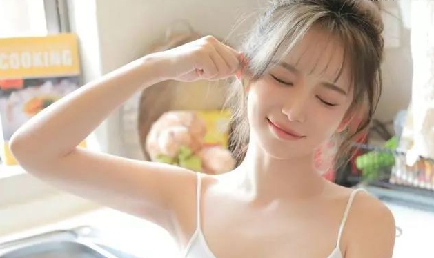 女生晚上叫爸爸是什么梗