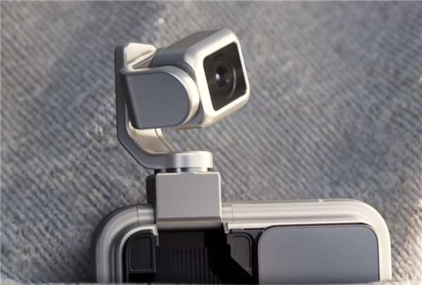 荣耀CEO李健官宣:Robot Phone今年Q3发布!首款机器人手机
