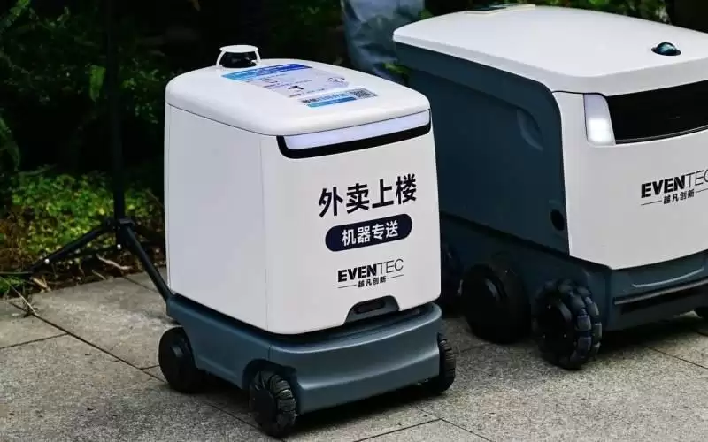 打造机器人实景实训应用街区，西部首个机器人交易中心亮相成都高新区