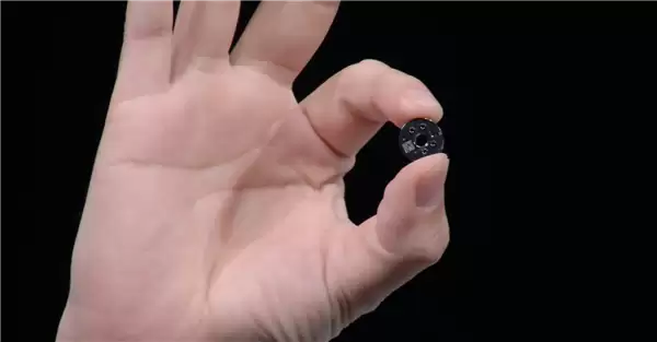 钛上头!荣耀Robot Phone首创钛合金灵巧云台+行业最轻电机