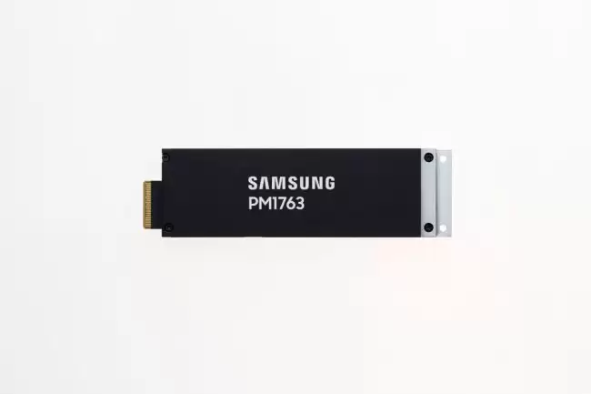 三星量产 PM1763 企业级 SSD：最高 16TB 能效提升 1.8 倍、顺序读取 28400 MB/s