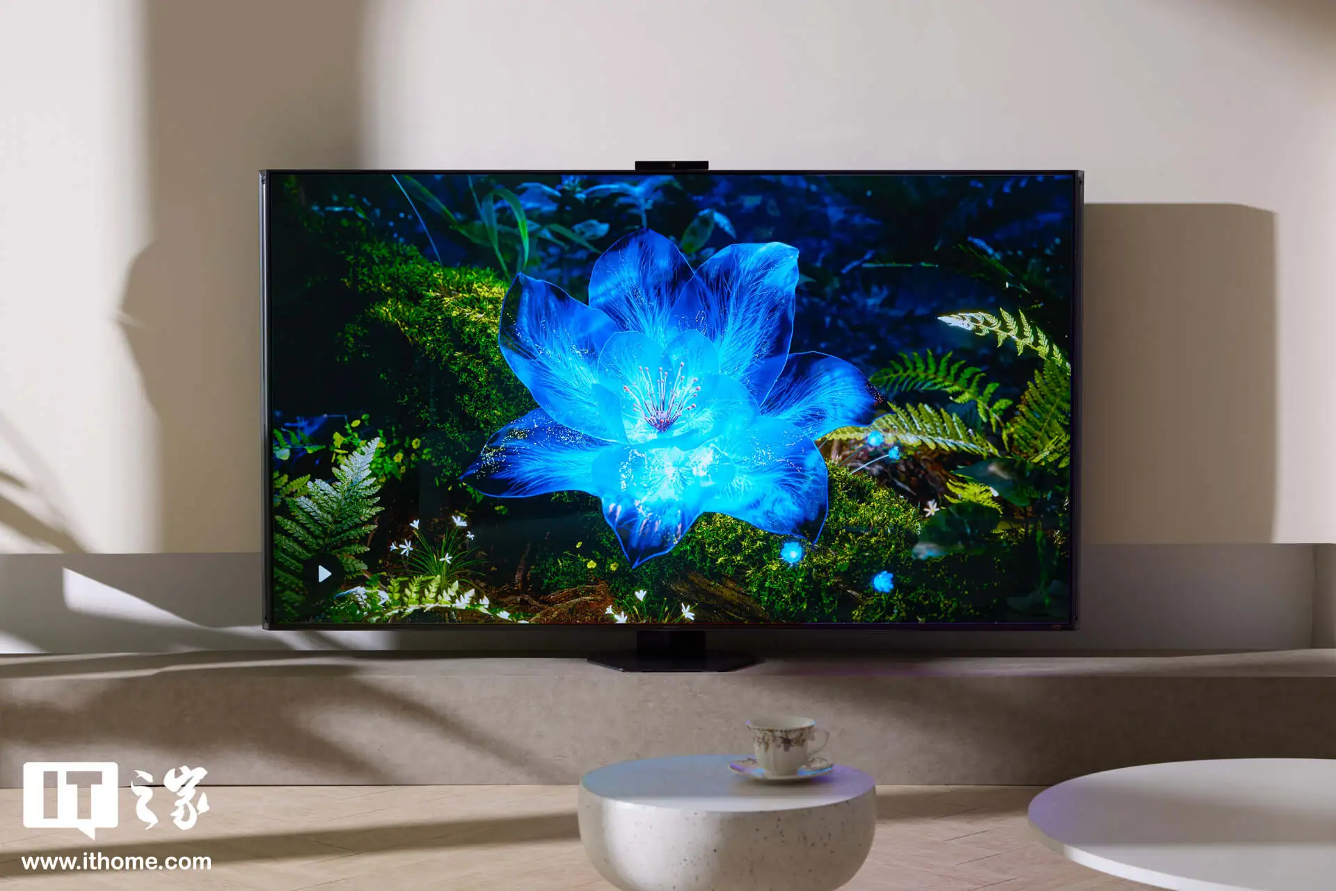 【IT之家评测室】海信 UX2026 款 RGB-Mini LED 电视体验:玲珑 4 芯真彩背光,中国技术再次定义全球彩电标准