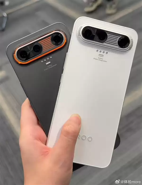 iQOO X十周年概念机亮相:骁龙8E10 Pro+15000mAh 性能党的梦想机