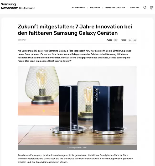 三星折叠屏手机演进UTG玻璃、IPX8防水与柔性铰链增强耐用性