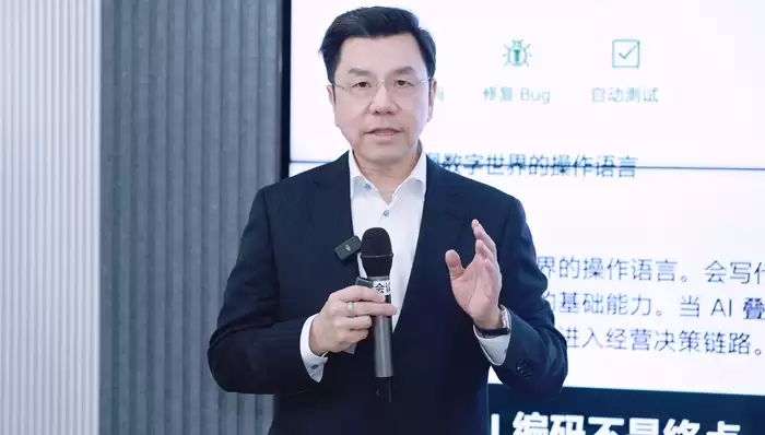 对话零一万物李开复：企业AI最好的作用是影响财报