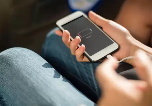 iPhone除外!为何手机充电越来越快:荣耀OPPO等厂商给答案