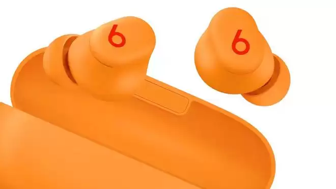 星宇橙iPhone 17 Pro最佳搭档：苹果推出橙色Beats Solo Buds