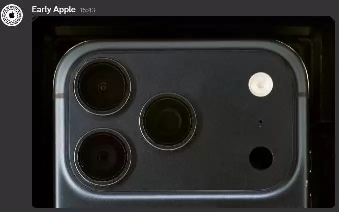 苹果酒红色iPhone 18 Pro测试图流出，配更窄灵动岛