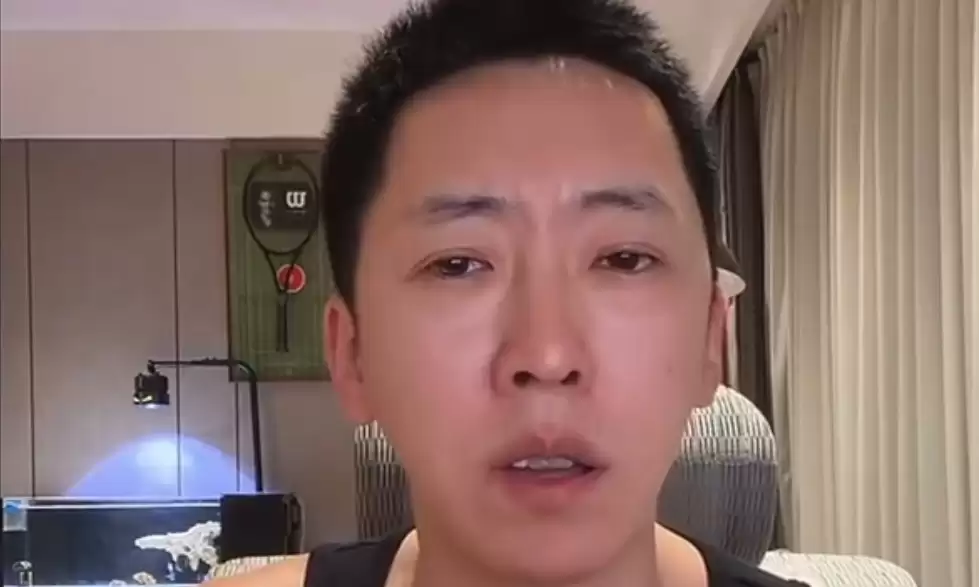 留几手直播狠批冯小刚！早与观众脱节了，票房扑街真不冤