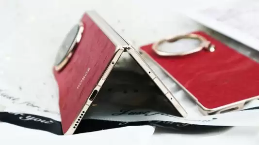 什么折叠屏手机最值得买 这台旗舰把痛点变成优势