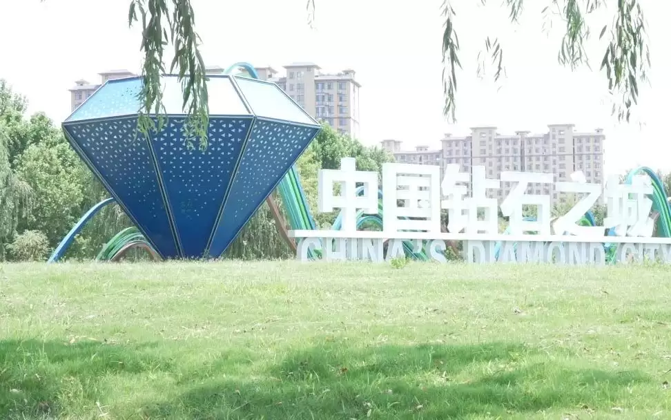 AI算力带火金刚石散热！“钻石之都”忙布局，“一周才产出一片”凸显量产难题