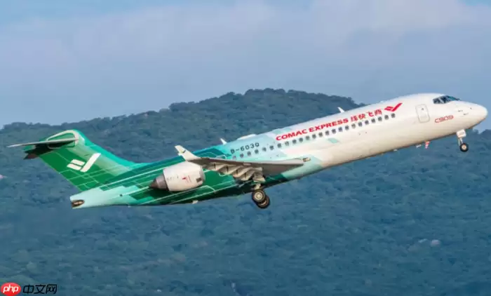 商业运营十年 C909绘就支线航空发展新图景