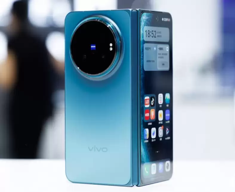 MWC26上海首秀 vivo X Fold6轻办公神器来了