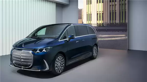 奔驰首款豪华电动MPV VLE发布:起售价54.4万起