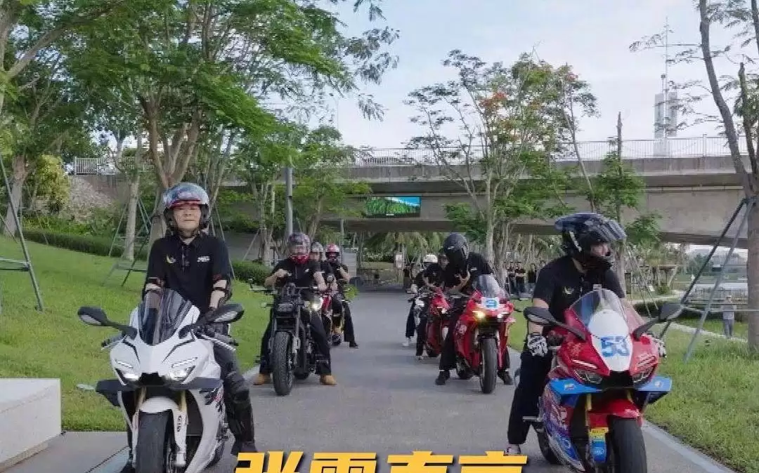 张雪直言:自己创业时比李书福“幸福”