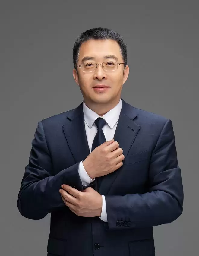 定义未来赛道:京东方如何用630亿重塑中尺寸OLED底牌?